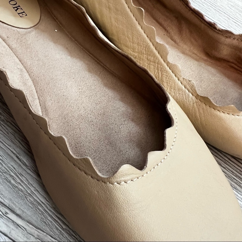 Woman’s Audrey Brooke Winny scalloped leather ballet flats in taupe beige sz 8.5 - Picture 10 of 10